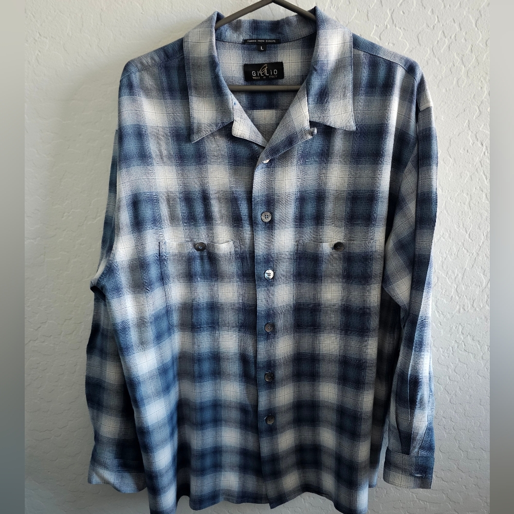 Gillio large blue plaid button-up shirt